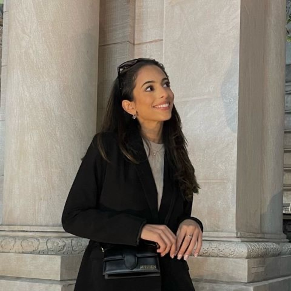 Meet your Posher, Nadia